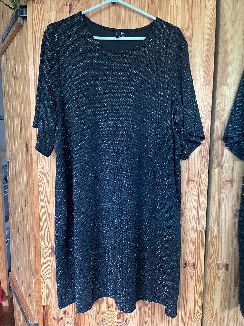 Vero Moda Black Sparkle T-Shirt Dress (size 1X)